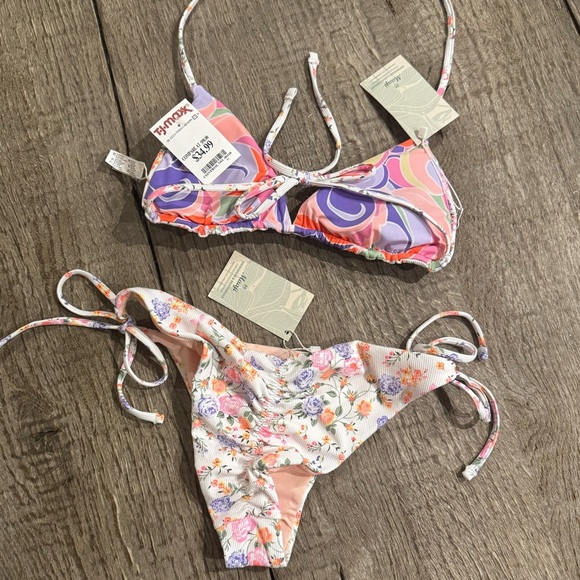 (SET) Maaji Backyard Balmy/Sunny Reversible Bikini. - Picture 3 of 5